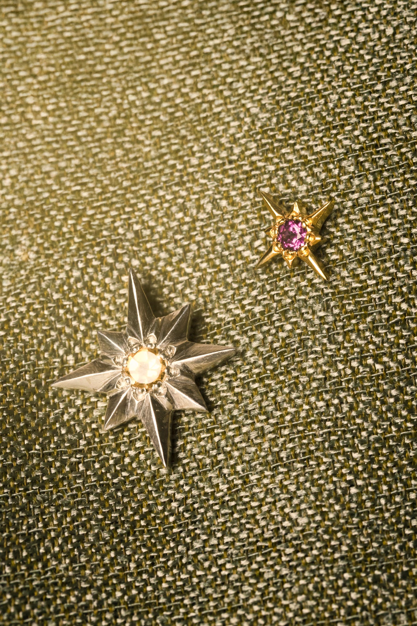 Orecchini piccoli luce ’e notte